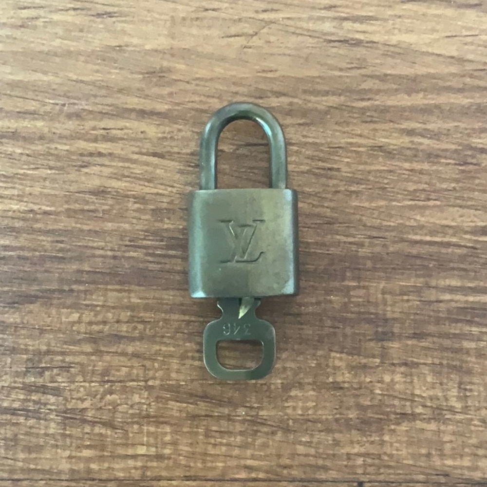 Louis Vuitton Brass '346' Padlock in Goldtone with Goldtone Key [a]